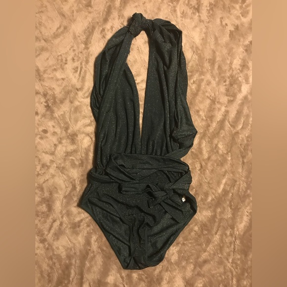 NWT Verdusa V-Neck Self Tie Bodysuit - Picture 2 of 14
